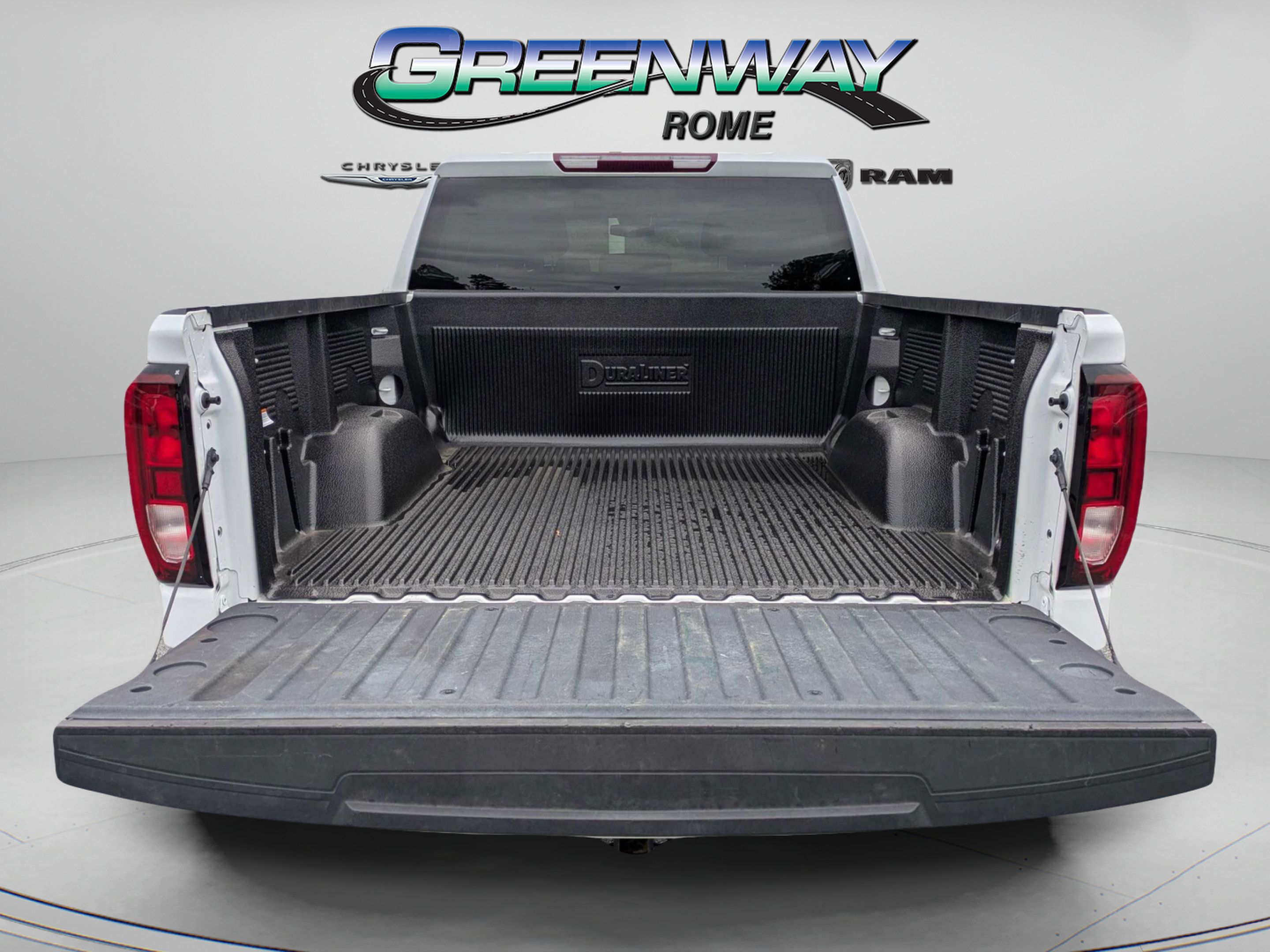 Used 2024 GMC Sierra 1500 Pro w/ Pro Value Package RWD image 9