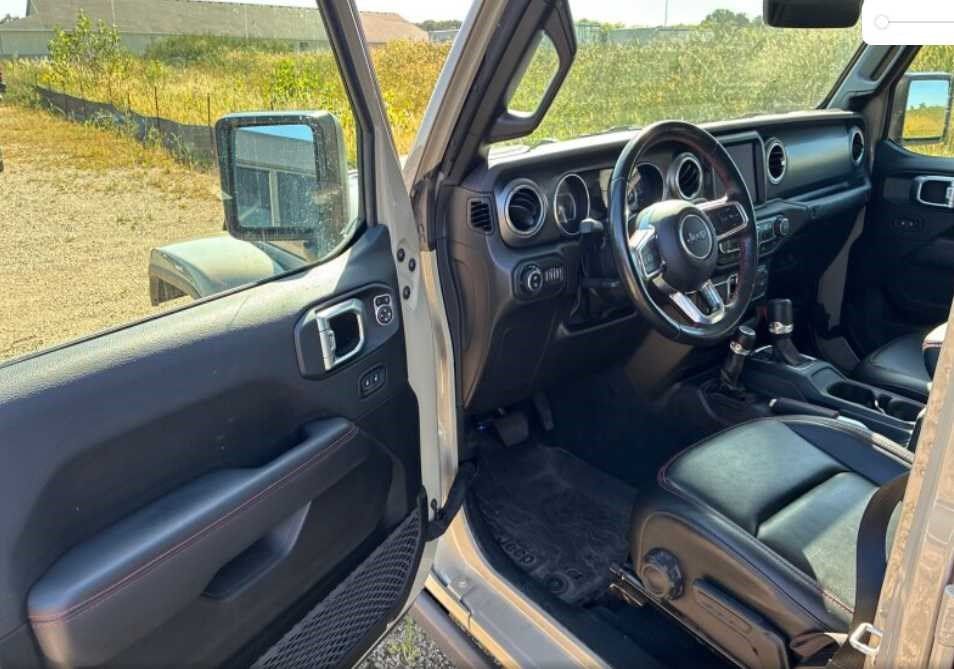 Used 2022 Jeep Gladiator Rubicon w/ Cold Weather Group AWD/4WD image 5