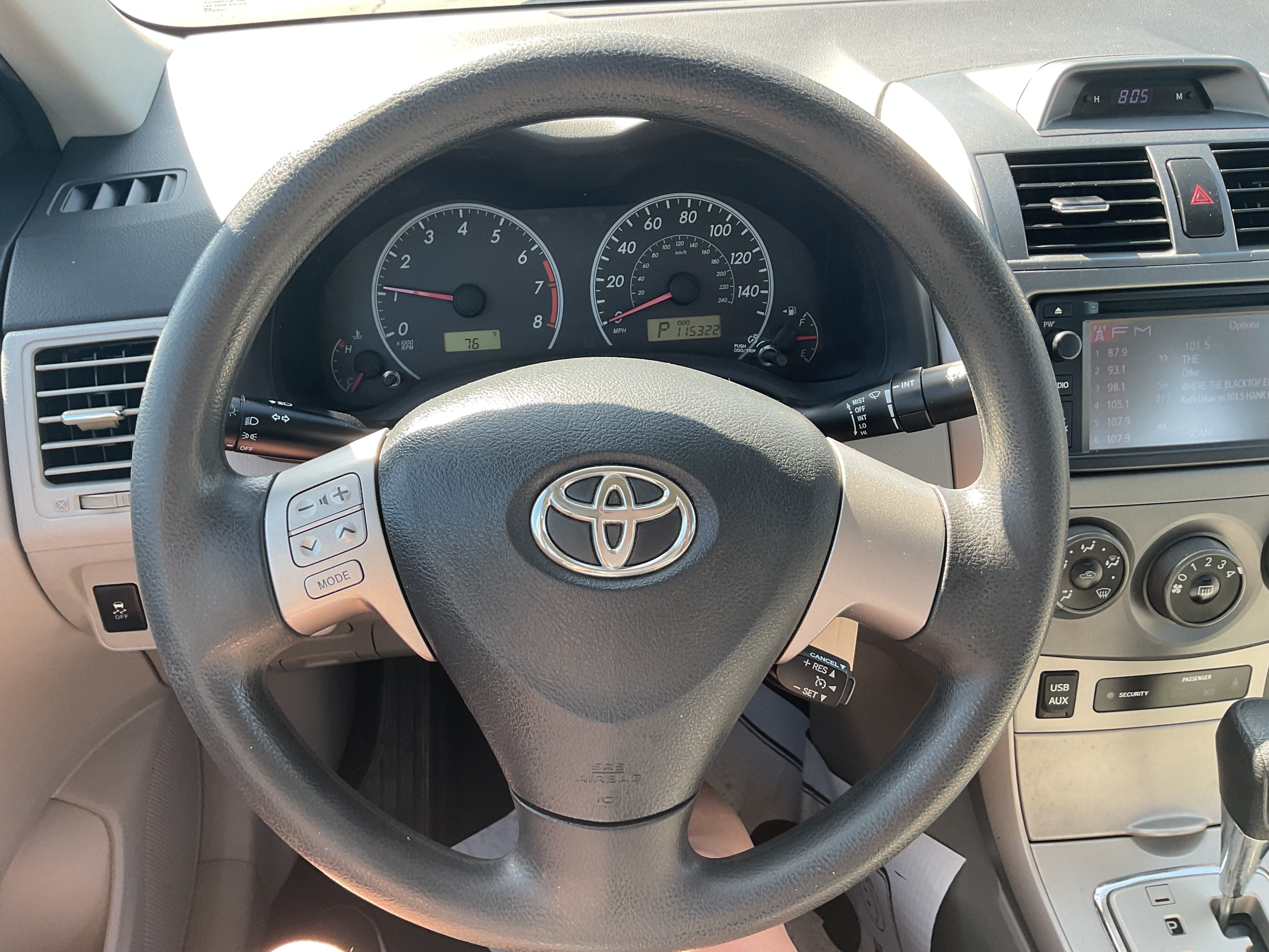 Used 2013 Toyota Corolla LE FWD image 16