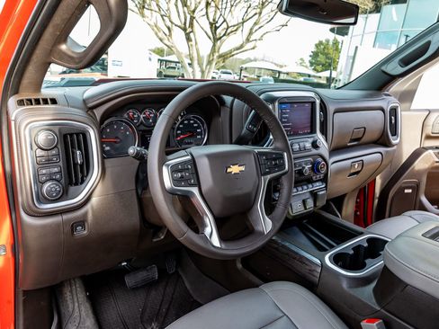 Used 2022 Chevrolet Silverado 3500 LTZ w/ LTZ Convenience Package image 17