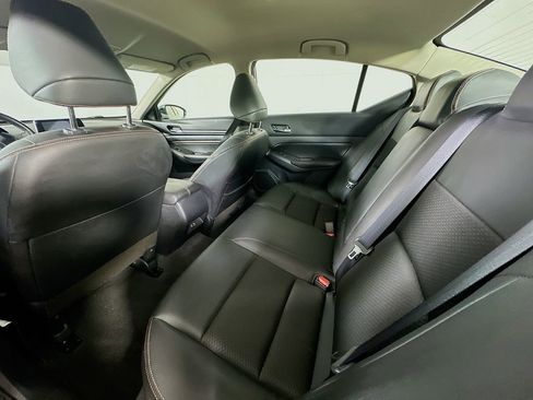 Used 2022 Nissan Altima 2.5 SR FWD image 13