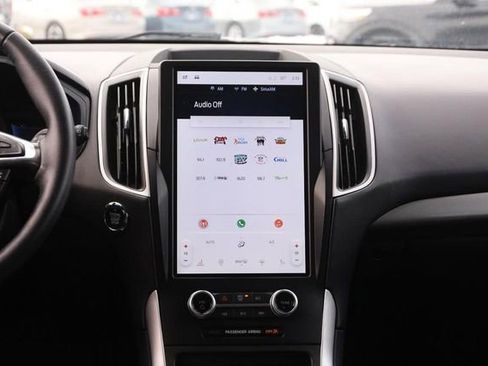 Certified 2024 Ford Edge SEL image 22