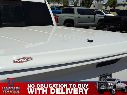 Used 2018 RAM 2500 Longhorn AWD/4WD image 6