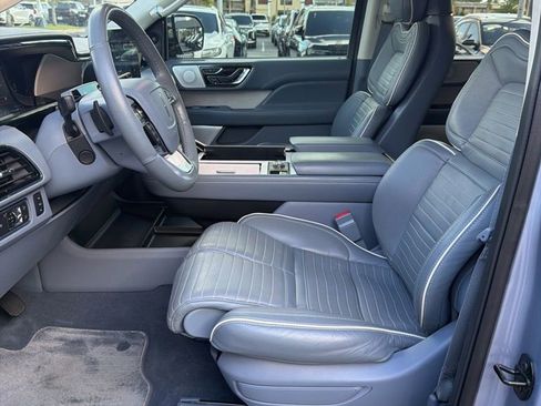 Used 2022 Lincoln Navigator Black Label AWD/4WD image 10