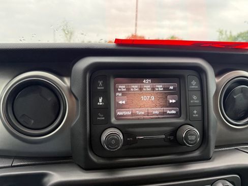 Used 2021 Jeep Wrangler Unlimited Sport AWD/4WD image 17
