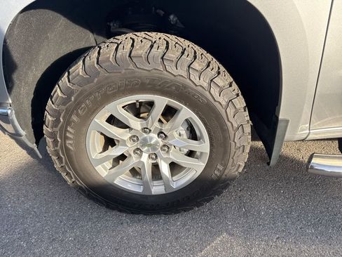 Used 2021 Chevrolet Silverado 1500 LT w/ Convenience Package II image 5