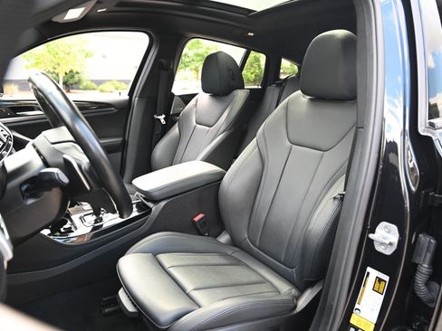 Used 2019 BMW X4 xDrive30i w/ M Sport Package 2 image 12