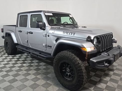 Used 2021 Jeep Gladiator Sport AWD/4WD image 3
