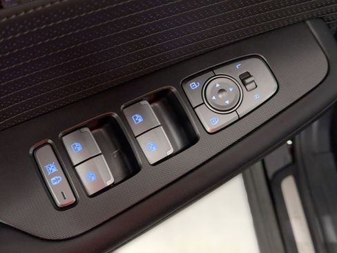 Used 2024 Hyundai Palisade Calligraphy image 13