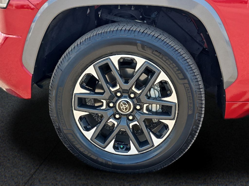 Used 2023 Toyota Tundra Limited AWD/4WD image 8