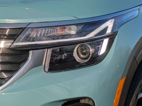 New 2026 Kia Seltos S image 7