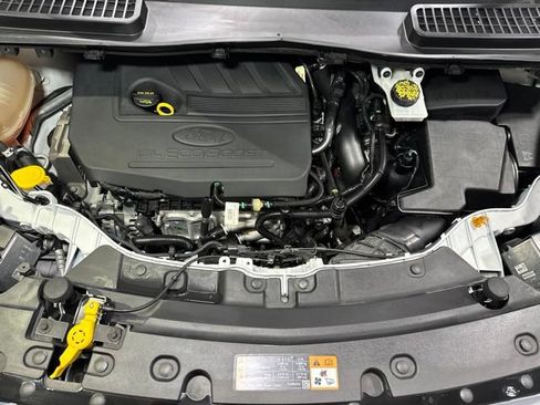 Used 2018 Ford Escape SE w/ SE Sport Appearance Package FWD image 10