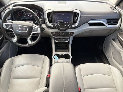 Used 2022 GMC Terrain SLT w/ Infotainment Package II image 14