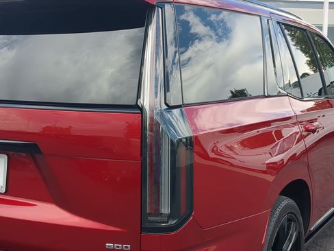 Certified 2025 Cadillac Escalade Sport Platinum AWD/4WD image 12