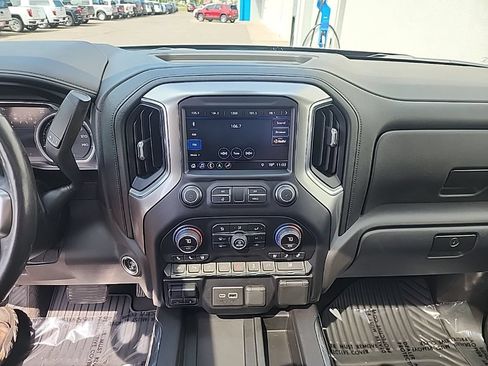 Used 2019 Chevrolet Silverado 1500 LTZ w/ LTZ Premium Package AWD/4WD image 17