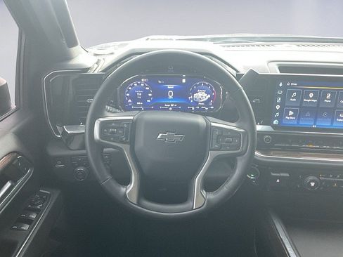 Used 2025 Chevrolet Silverado 2500 LT w/ Trail Boss Package AWD/4WD image 2