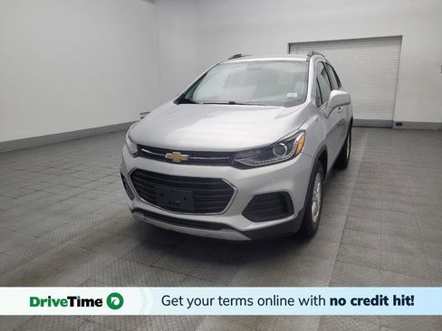 Used 2020 Chevrolet Trax LT image 1