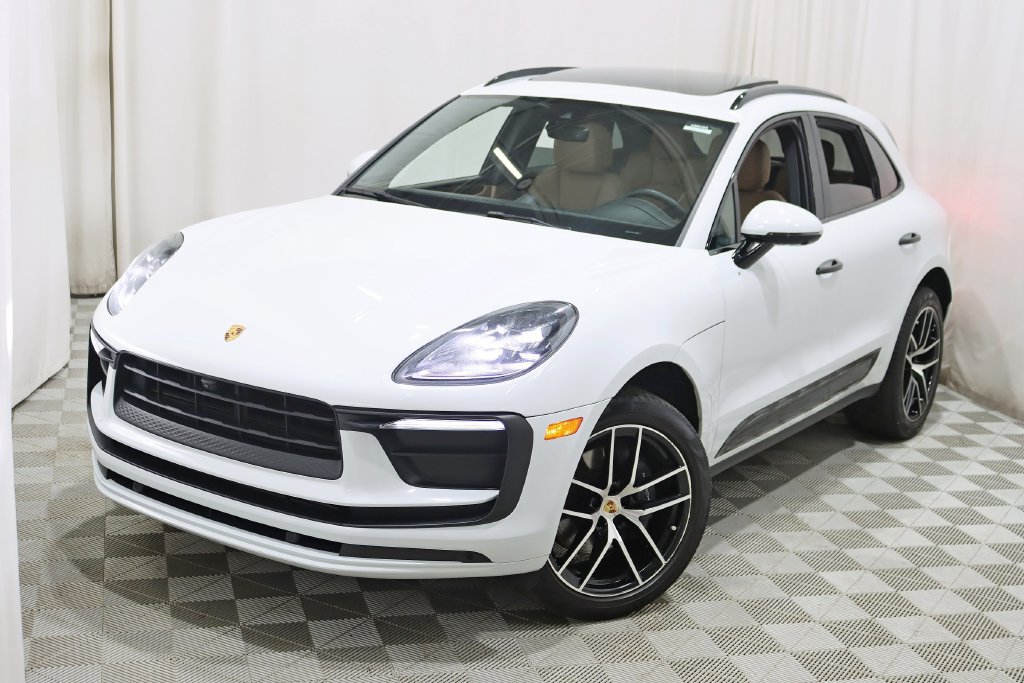 Used 2022 Porsche Macan AWD/4WD image 5