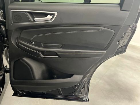 Used 2024 Ford Edge Titanium AWD/4WD image 18
