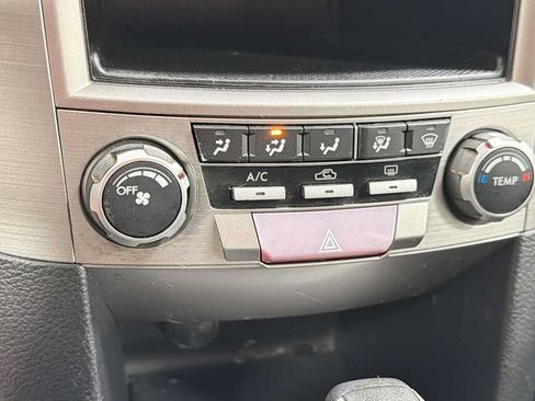 Used 2010 Subaru Legacy 2.5i AWD/4WD image 19
