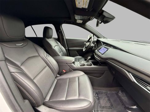 Used 2020 Cadillac XT4 Sport image 14