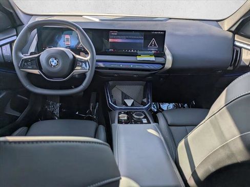 Certified 2025 BMW X3 xDrive30i w/ Convenience Package image 17