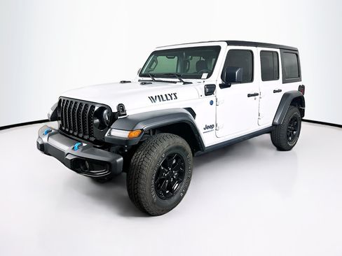 Used 2023 Jeep Wrangler Unlimited w/ 8.4" Radio Group AWD/4WD image 3