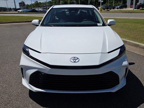 New 2026 Toyota Camry LE FWD image 2