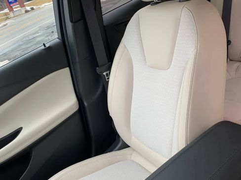 Used 2021 Buick Encore GX Select w/ Experience Buick Package image 21