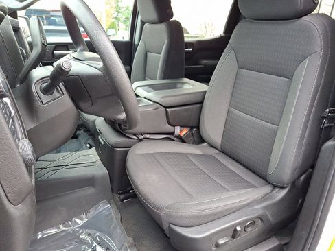 Used 2022 Chevrolet Silverado 1500 Custom image 12