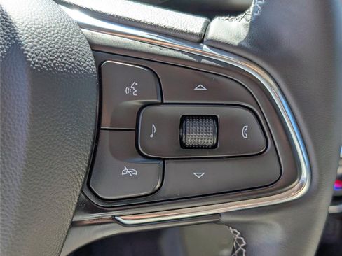 Used 2024 Buick Encore GX Avenir AWD/4WD image 23