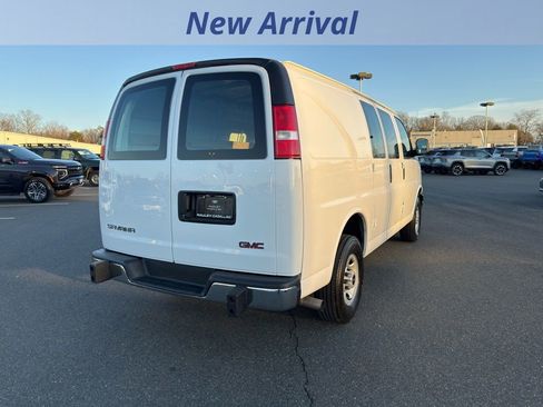 Certified 2024 GMC Savana 2500 Work Van w/ Driver Convenience Package image 3