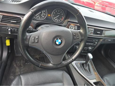 Used 2011 BMW 335i xDrive Coupe AWD/4WD image 12