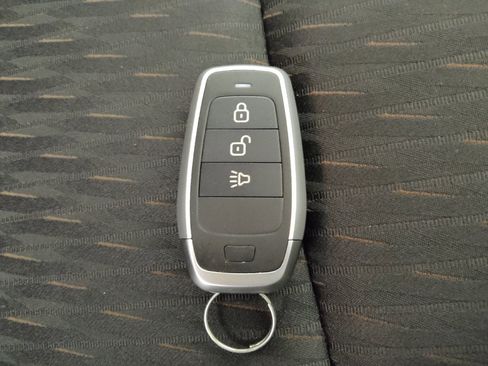 Used 2020 Nissan Rogue SV AWD/4WD image 32