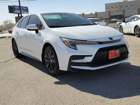 New 2026 Toyota Corolla SE w/ SE Package image 6