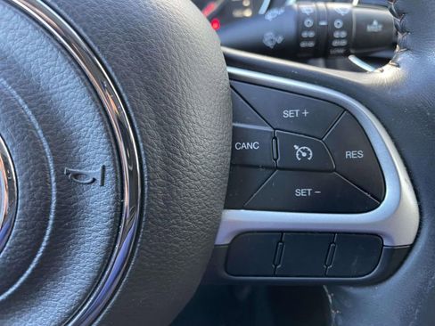 Used 2018 Jeep Compass Latitude w/ Popular Equipment Group image 32