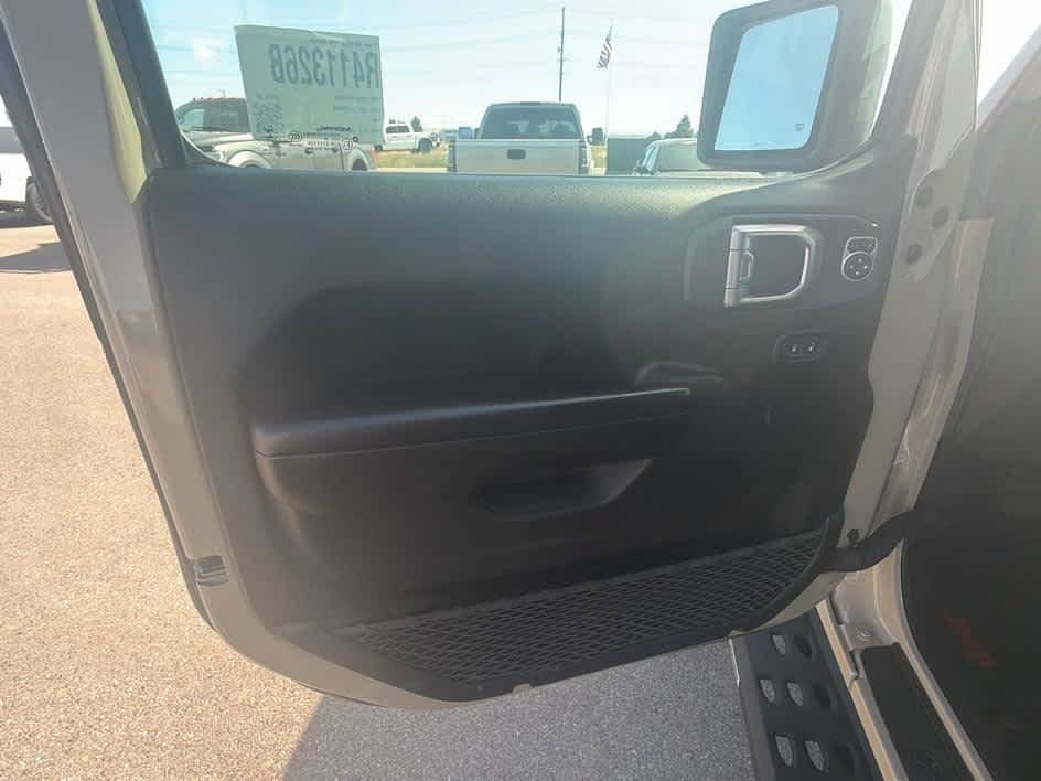 Used 2020 Jeep Gladiator Sport w/ Quick Order Package 24S AWD/4WD image 9