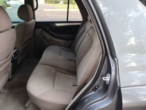Used 2006 Toyota 4Runner SR5 AWD/4WD image 20