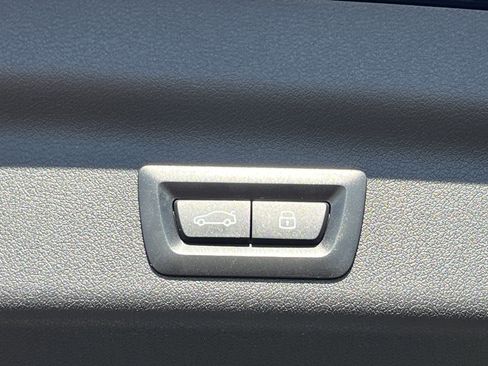 Used 2025 BMW X1 xDrive28i w/ Convenience Package image 31