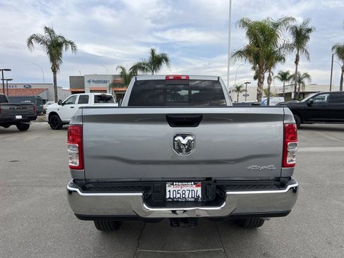Used 2024 RAM 2500 Tradesman w/ Chrome Appearance Group image 7