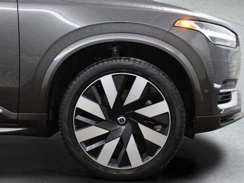 Used 2023 Volvo XC90 T8 Ultimate w/ Protection Package Premier AWD/4WD image 14