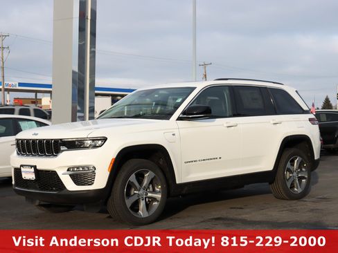 New 2023 Jeep Grand Cherokee 4WD 4xe image 29