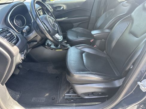 Used 2018 Jeep Compass Limited AWD/4WD image 9