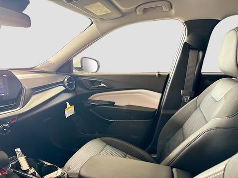 New 2026 Chevrolet Trax LT w/ Driver Confidence Package image 23