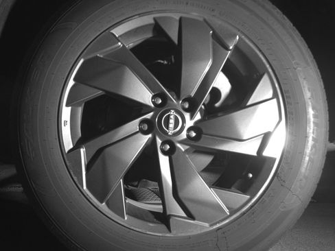 Used 2025 Nissan Rogue SV image 14