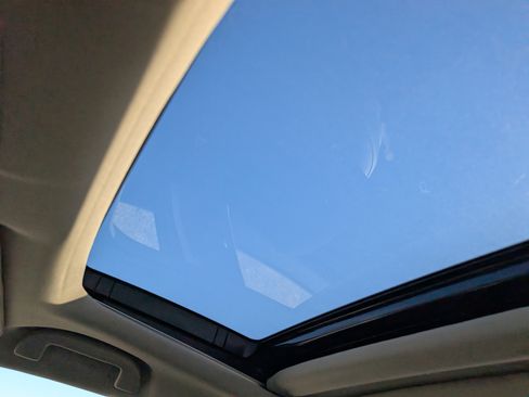 Certified 2025 Acura TLX w/ Technology Package image 24