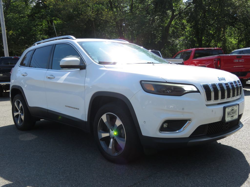 Used 2019 Jeep Cherokee Limited w/ Luxury Group AWD/4WD image 3