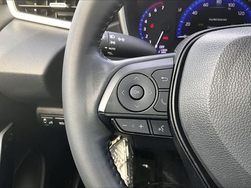 Used 2022 Toyota Corolla LE image 22