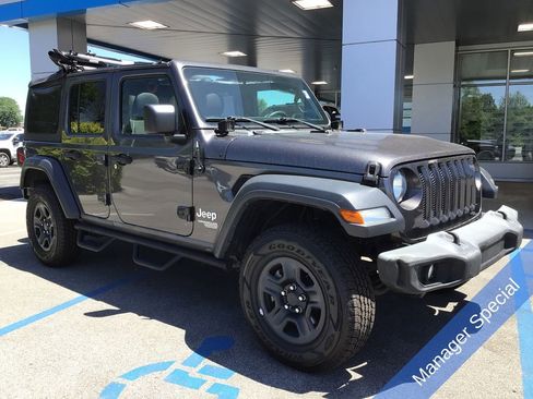 Used 2019 Jeep Wrangler Unlimited Sport AWD/4WD image 5