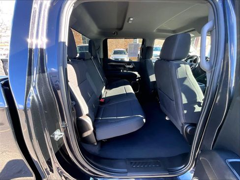 Used 2023 Chevrolet Silverado 1500 LT image 16